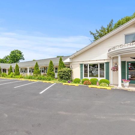Glass House Inn Erie Near I-90 & I-79 ภายนอก รูปภาพ