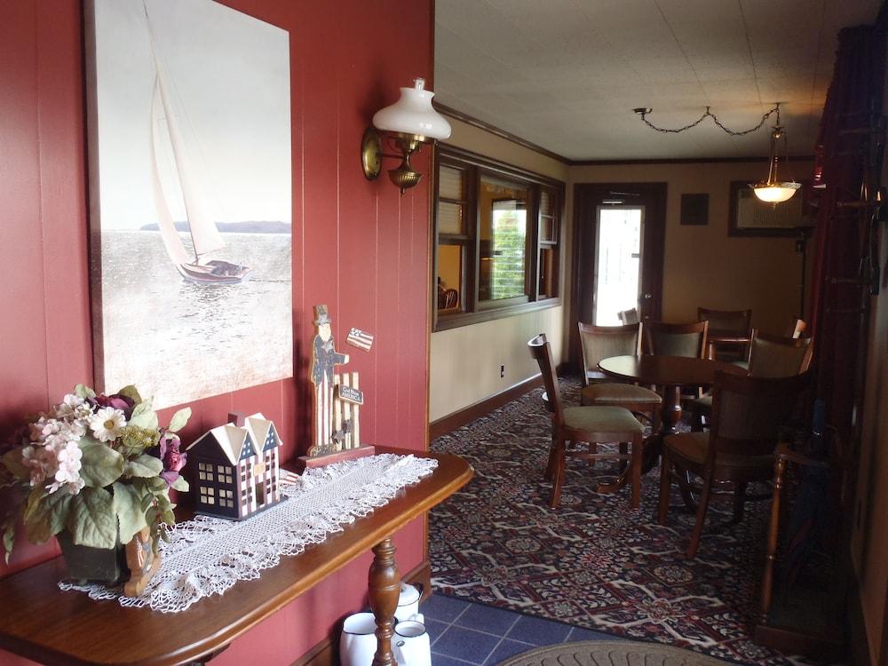 Glass House Inn Erie Near I-90 & I-79 ภายนอก รูปภาพ