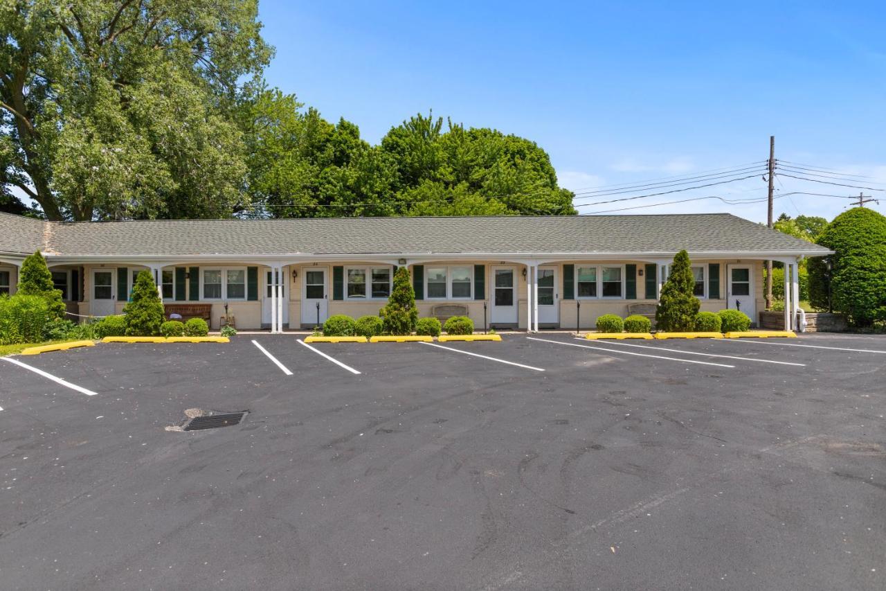 Glass House Inn Erie Near I-90 & I-79 ภายนอก รูปภาพ