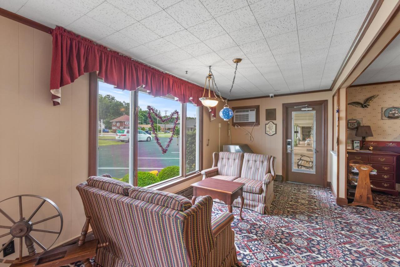 Glass House Inn Erie Near I-90 & I-79 ภายนอก รูปภาพ
