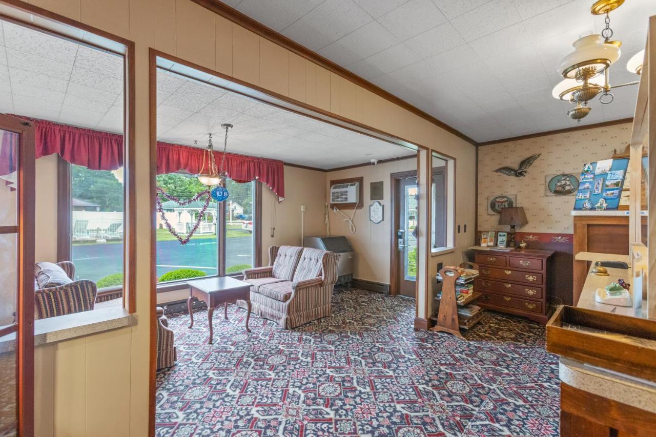Glass House Inn Erie Near I-90 & I-79 ภายนอก รูปภาพ
