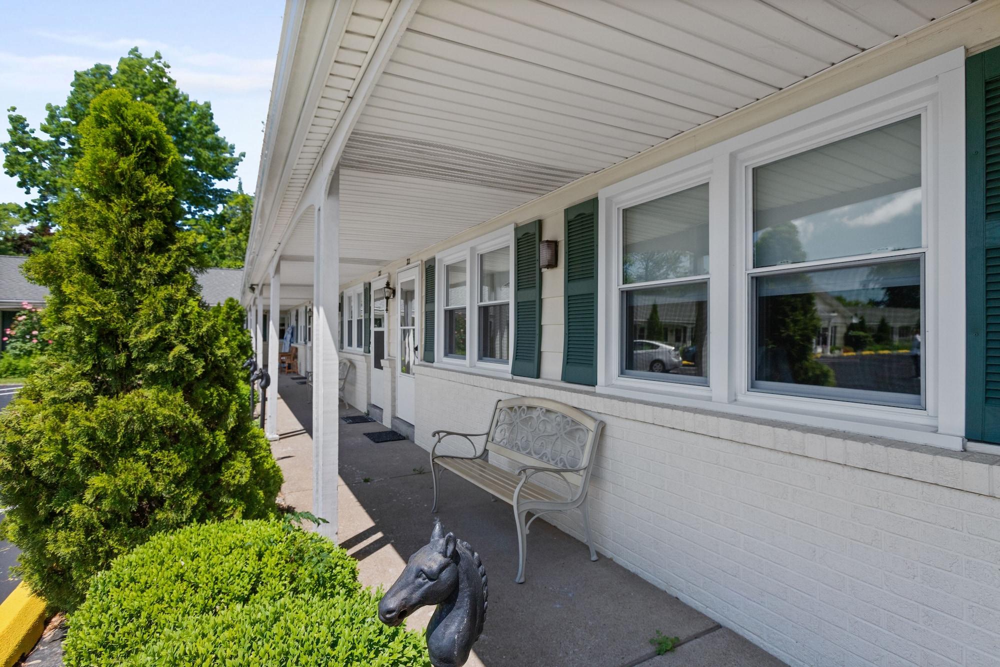 Glass House Inn Erie Near I-90 & I-79 ภายนอก รูปภาพ