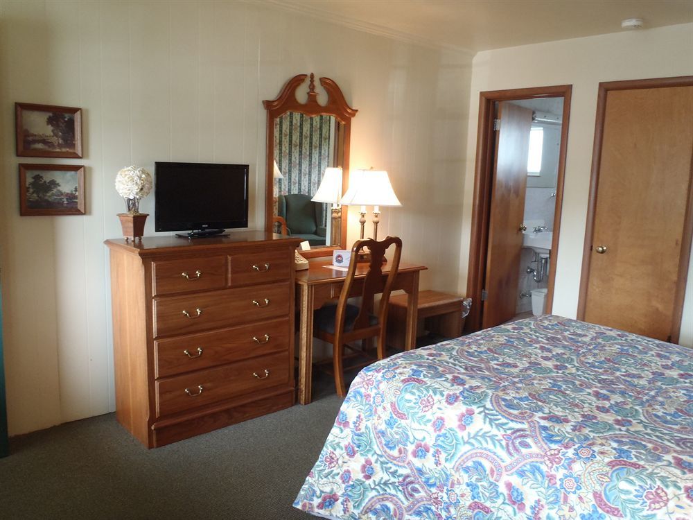 Glass House Inn Erie Near I-90 & I-79 ภายนอก รูปภาพ